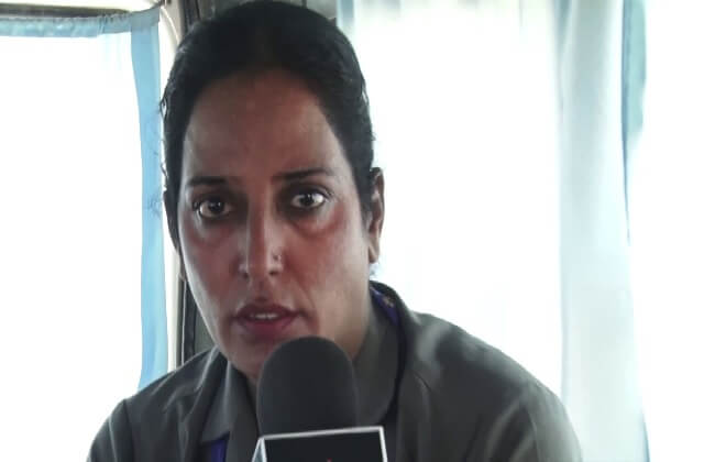 Manjeet kaur first women ambulance driver
