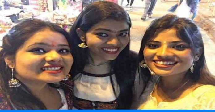 Three sisters become IAS