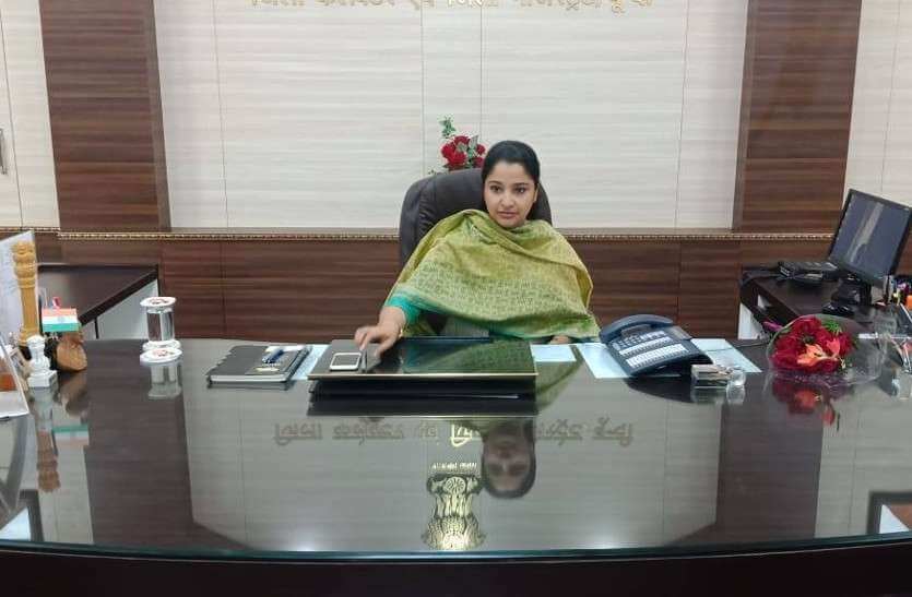 IAS Rukmani rayer 