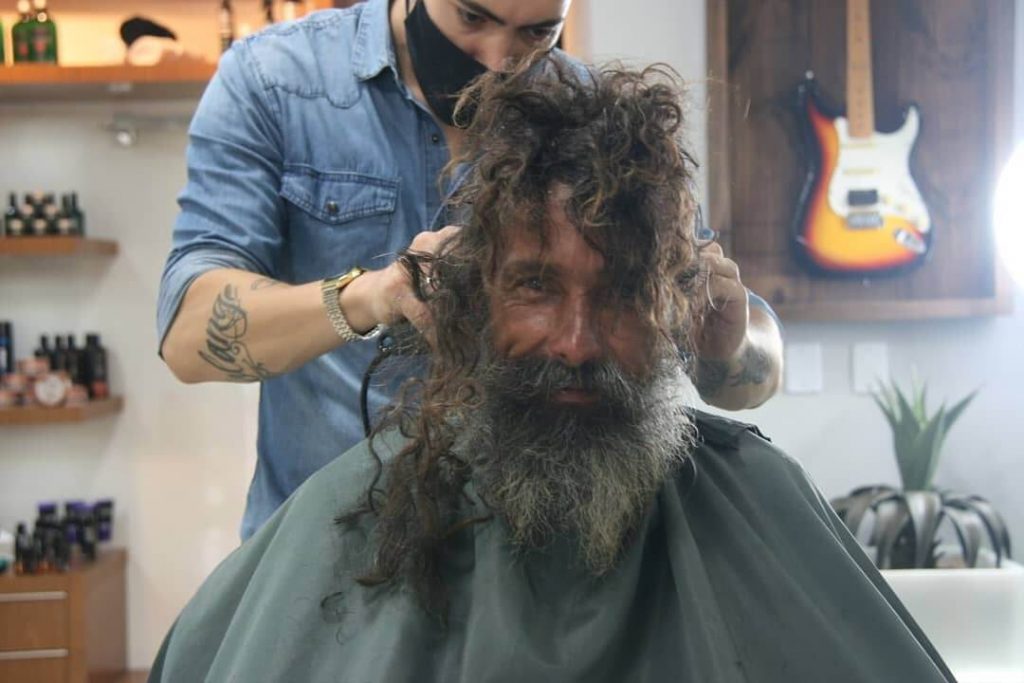 Barber helped Brazilian man