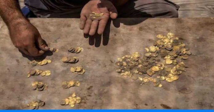 128 coins found while digging