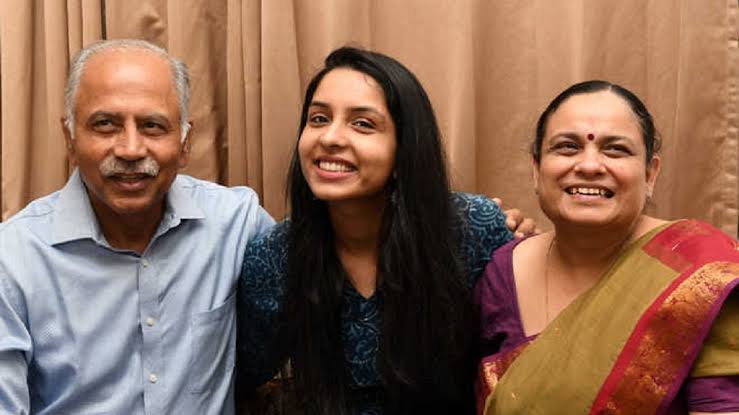IAS Megha Arora with her parents