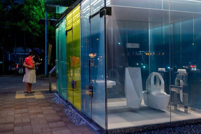 Tokyo transparent public toilets made people afraid