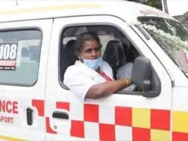 Veer Lakshmi India's first women Ambulance Driver