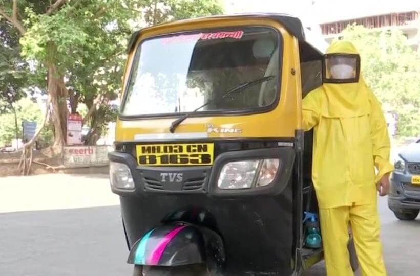  English teacher Dattatray Sawant turned auto driver 