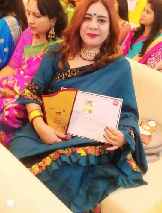 Sarita singh from rotary club jabalpur