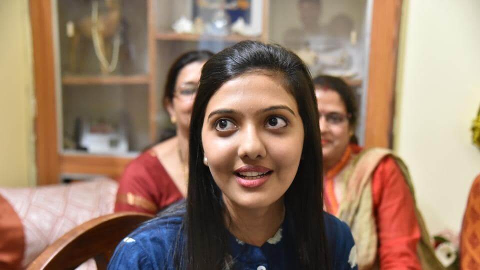 Success story of becoming an IAS officer Srushti Deshmukh