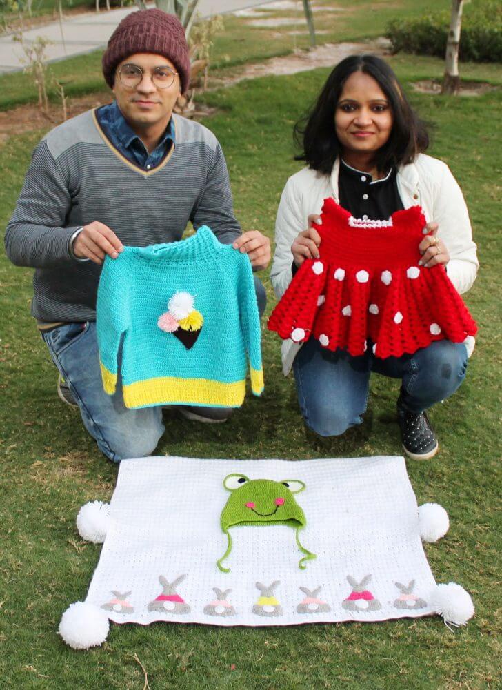 Sonipat based Mother starts startup Ajooba and making money through knitting sweaters