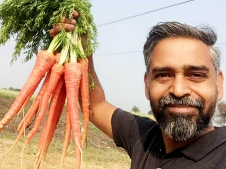 Pratik quits his 15 lakh package banking job for doing farming