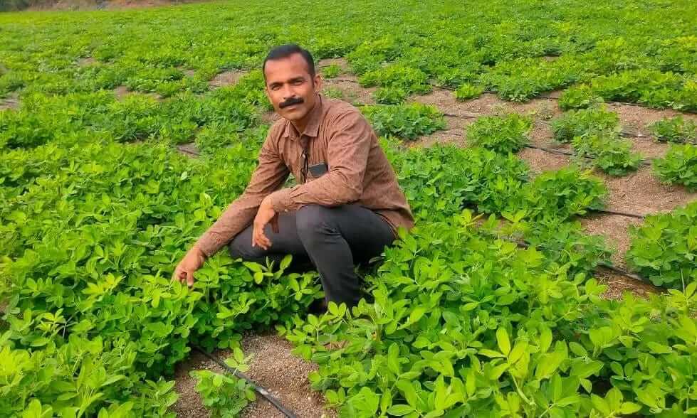 Farmer Umesh Deokar is running 2.5 crores business in farming