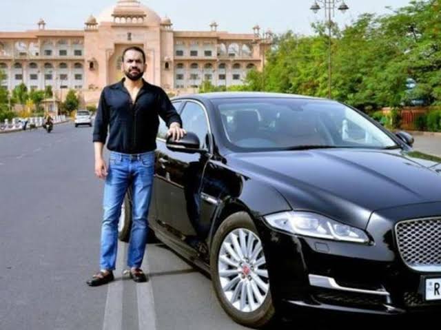 Rahul Taneja who previously worked in dhaba for 150 rupees now buys very expensive car number