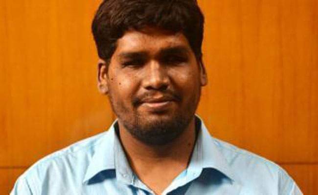 blind bala nagendran from Chennai clears upsc exam and becomes an IAS officer