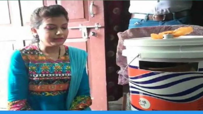 Sushmita Sanyal from Bihar makes an Eco Friendly Cooler.