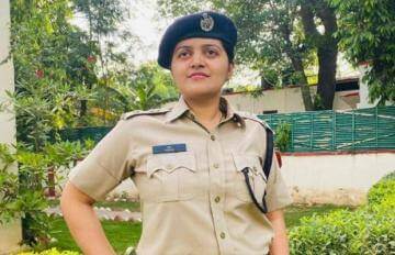 success story of IPS Pooja Awana from Delhi