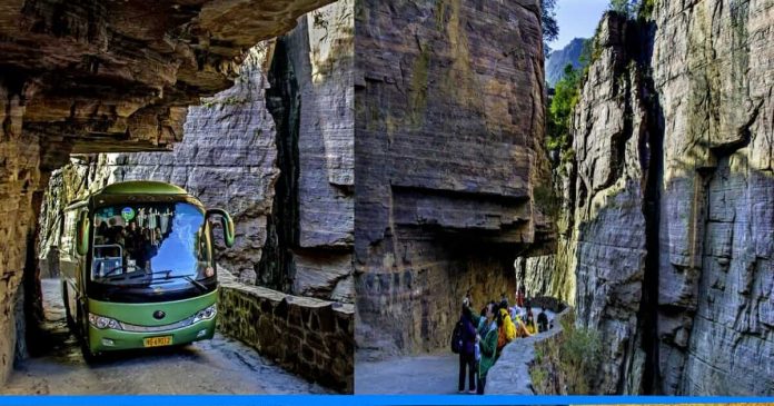 Villagers hand carve 1.2 km tunnel