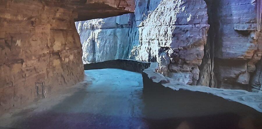 Villagers hand carve 1.2 km tunnel