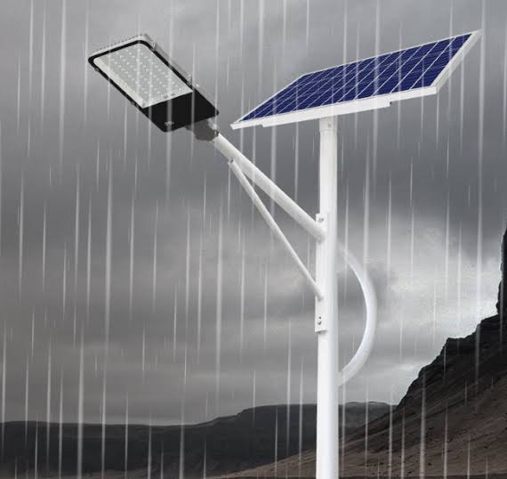 solar panel works in monsoon weather