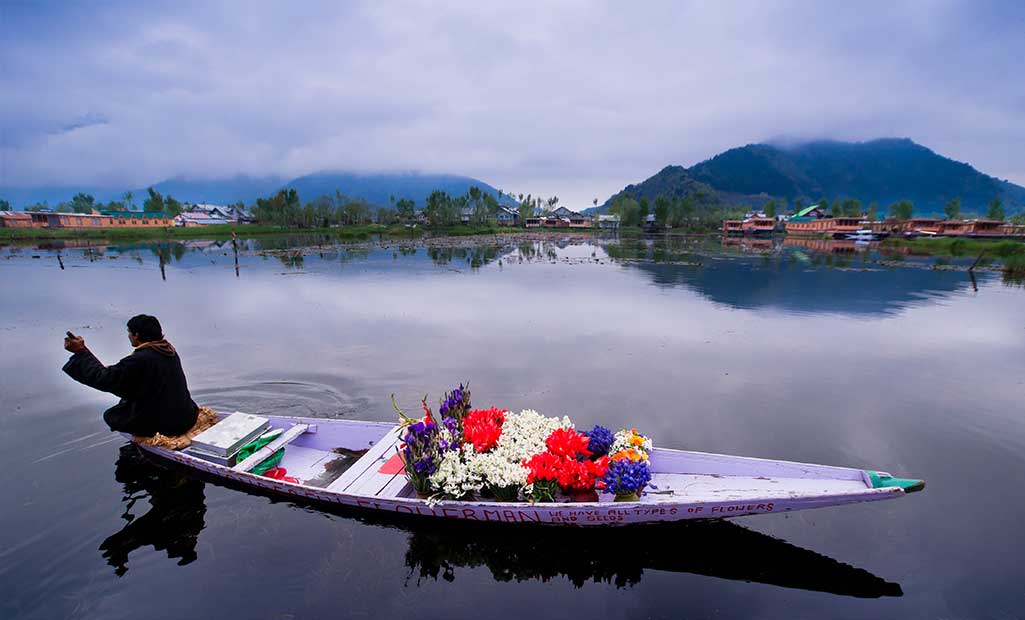 Know about these beautiful lakes situated in India