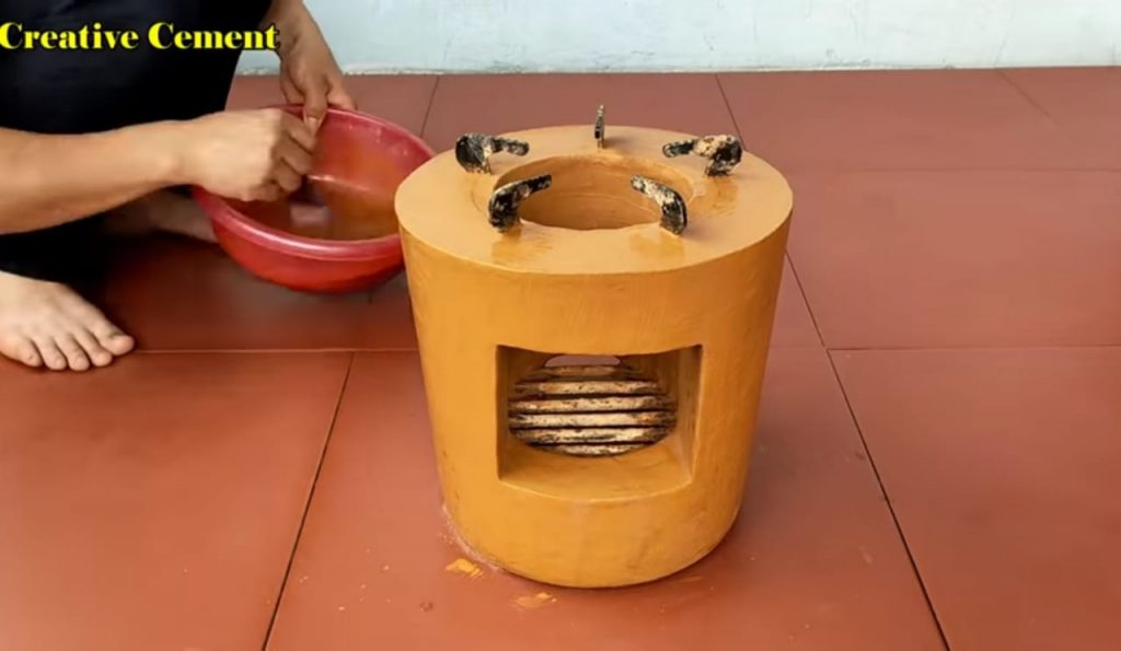 Make firewood stoves with bucket