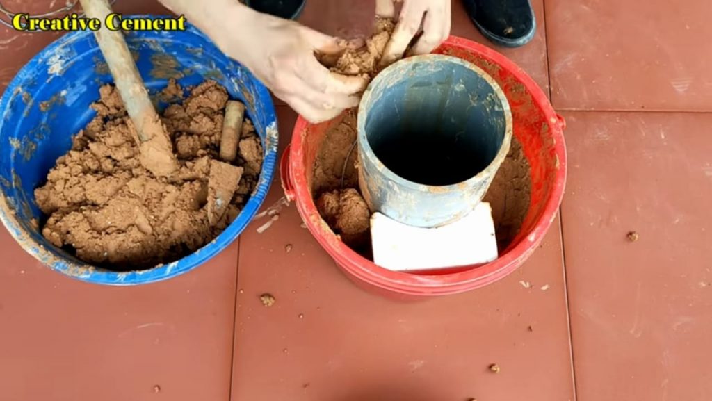 Make firewood stoves with bucket