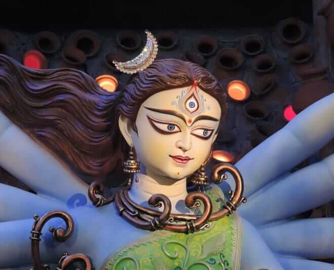 durga puja mein vaishyalay ki mitti ka istemal