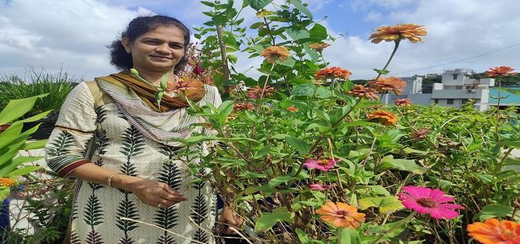 Surat woman Growing 35 types of vegetables at her terrace kitchen garden