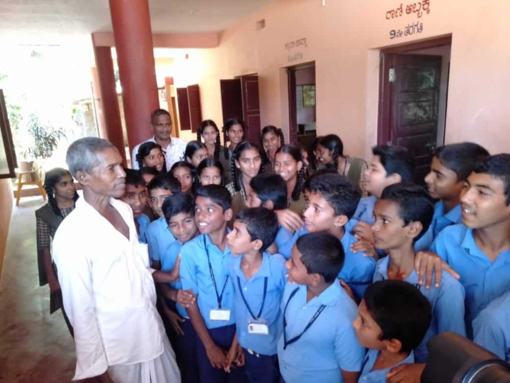Padmashree Harekala Hajabba giving free education to underprivileged children