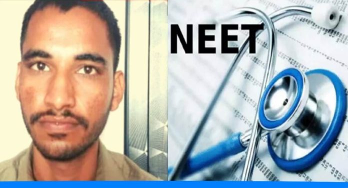 A labourer Hansram Patel got success in NEET Examination