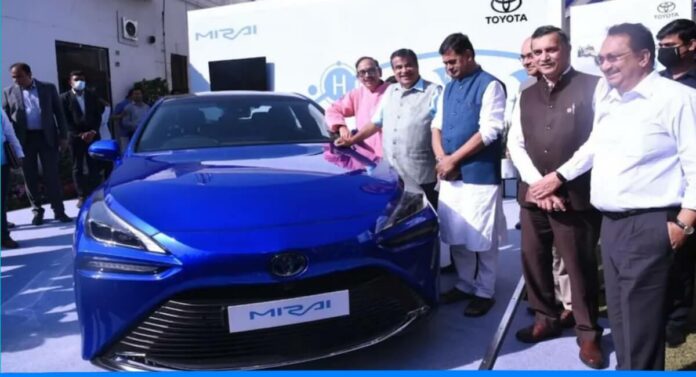 Toyota launched mirai car india first hydrogen based fuel car