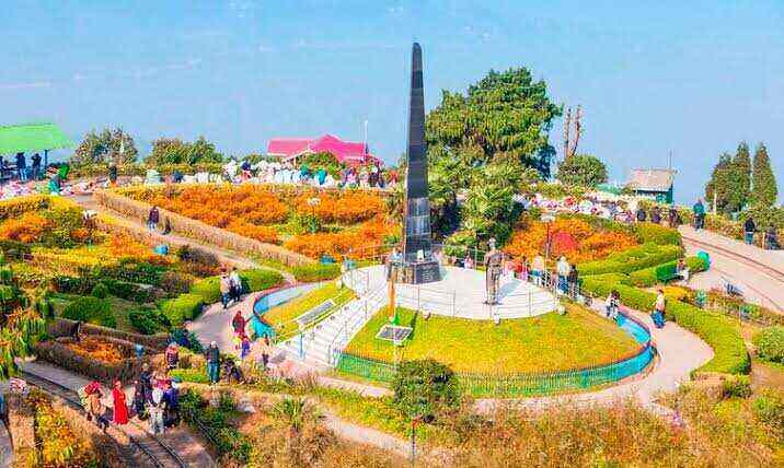 Batasia Loop best places to visit in Darjeeling