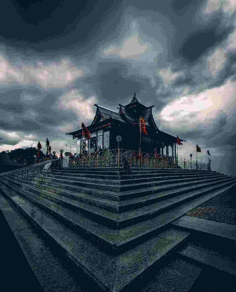 tourist place hatu mata temple located at narkanda