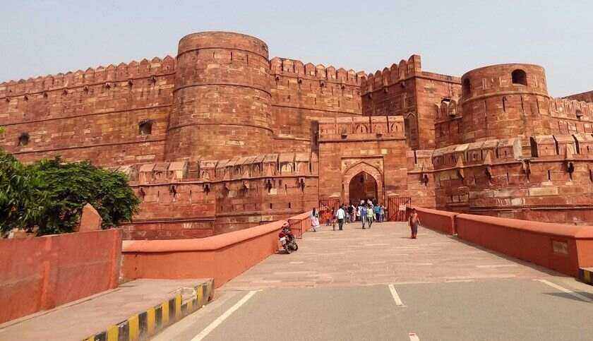 Agra Fort ifs historical building of india