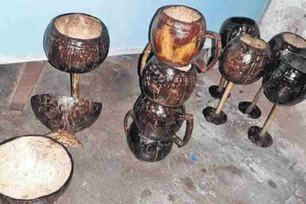  decorative itmes from coconut shell