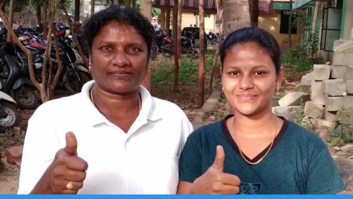 Mother & daughter qualify Telangana police exam together