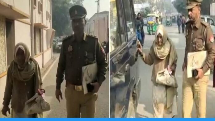 Uttar Pradesh Agra police helped 80 year old mother