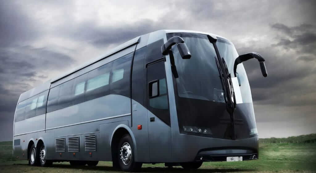 Latest pictures of Shahrukh khan luxurious Vanity van Volvo BR9